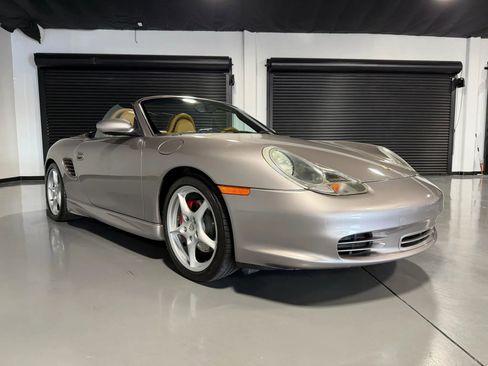 Used 2004 Porsche Boxster S RWD image 2