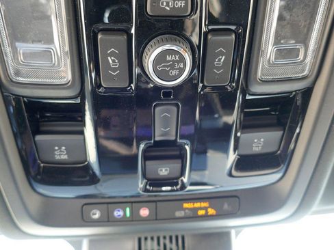 New 2026 GMC Yukon XL Elevation image 29