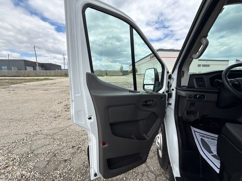 Used 2025 Ford Transit 350 XLT AWD/4WD image 13