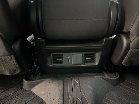 Certified 2025 Chevrolet Silverado 2500 LT w/ Convenience Package image 12