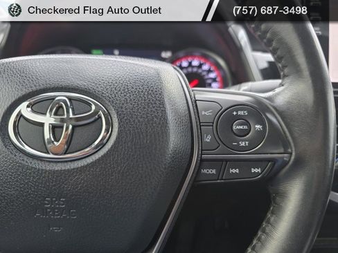 Used 2021 Toyota Camry XSE image 27