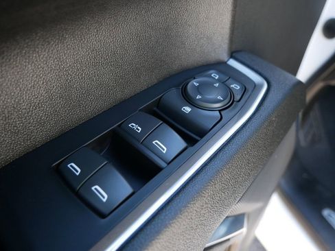Used 2023 Chevrolet Silverado 1500 LT AWD/4WD image 21