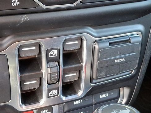 Used 2021 Jeep Wrangler Unlimited Rubicon image 26