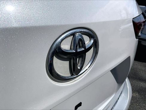 Used 2023 Toyota Highlander Limited image 30