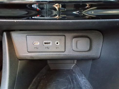 Certified 2023 Buick Encore GX Essence w/ Experience Buick Package image 33