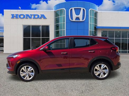 Used 2024 Buick Encore GX Preferred w/ Comfort Package AWD/4WD image 6