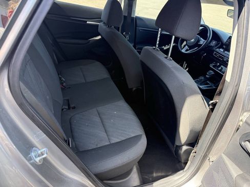 Used 2021 Kia Seltos LX AWD/4WD image 16