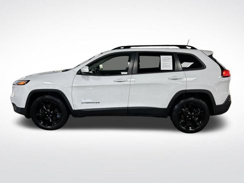 Used 2016 Jeep Cherokee Latitude w/ Cold Weather Group image 2