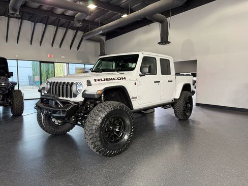 Used 2025 Jeep Gladiator Rubicon w/ Safety Group image 34