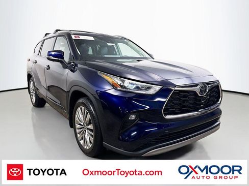 Used 2026 Toyota Highlander Platinum AWD/4WD image 1