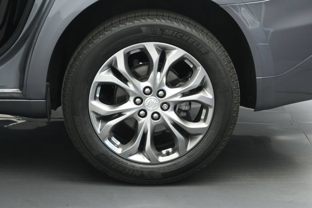 Used 2020 Buick Enclave Avenir w/ Avenir Technology Package FWD image 21