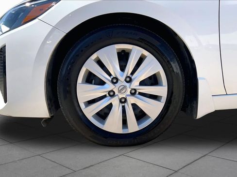 Used 2025 Nissan Sentra S FWD image 11