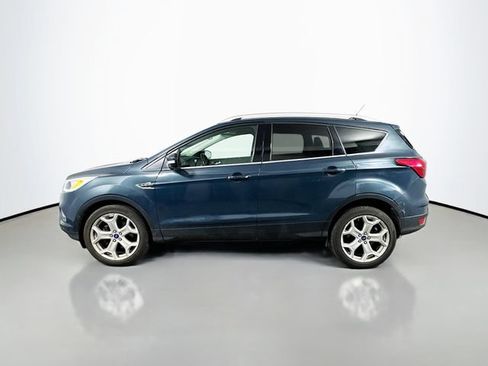 Used 2019 Ford Escape Titanium AWD/4WD image 3