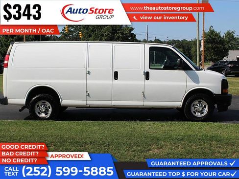 Used 2017 Chevrolet Express 2500 Extended RWD image 5