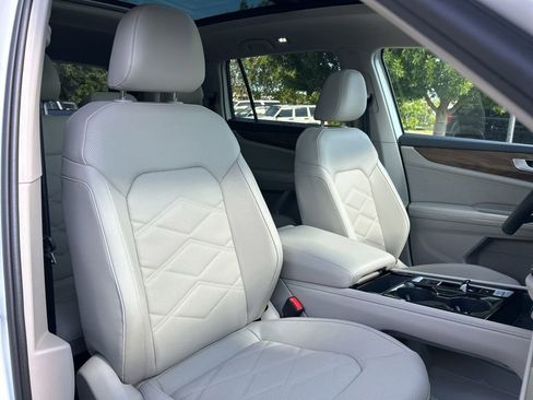New 2026 Volkswagen Atlas SE image 45