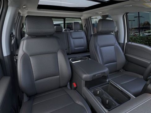 New 2025 Ford F250 4x4 Crew Cab Super Duty image 10