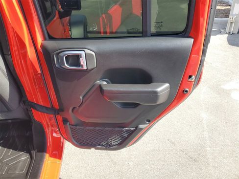 Used 2021 Jeep Wrangler Unlimited Sport image 32