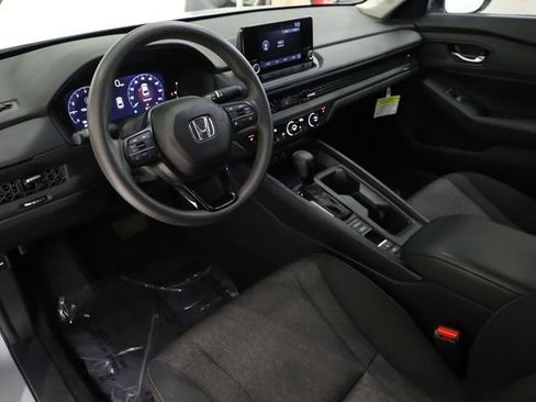 Used 2024 Honda Accord EX image 10