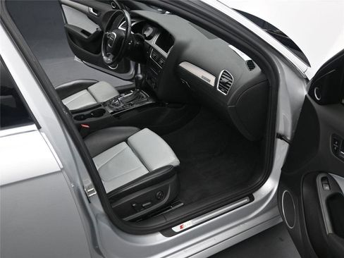 Used 2012 Audi S4 Premium Plus image 10