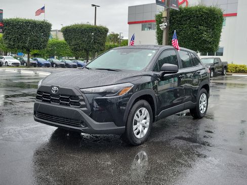 Used 2026 Toyota Corolla Cross L FWD image 6