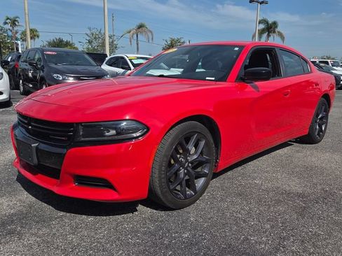 Used 2023 Dodge Charger SXT w/ Blacktop Package RWD image 7