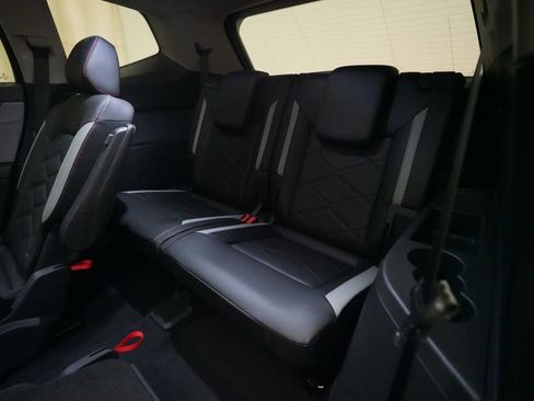 Used 2026 Volkswagen Atlas Peak Edition AWD/4WD image 17