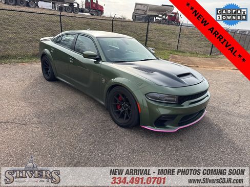 Used 2021 Dodge Charger SRT Hellcat image 1