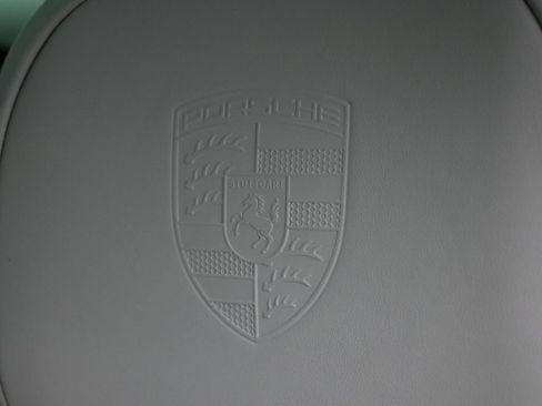 Certified 2025 Porsche Cayenne AWD/4WD image 22