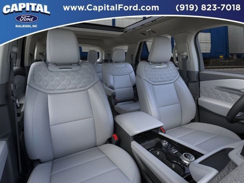 New 2026 Ford Explorer Platinum w/ LUX Leather Package AWD/4WD image 10