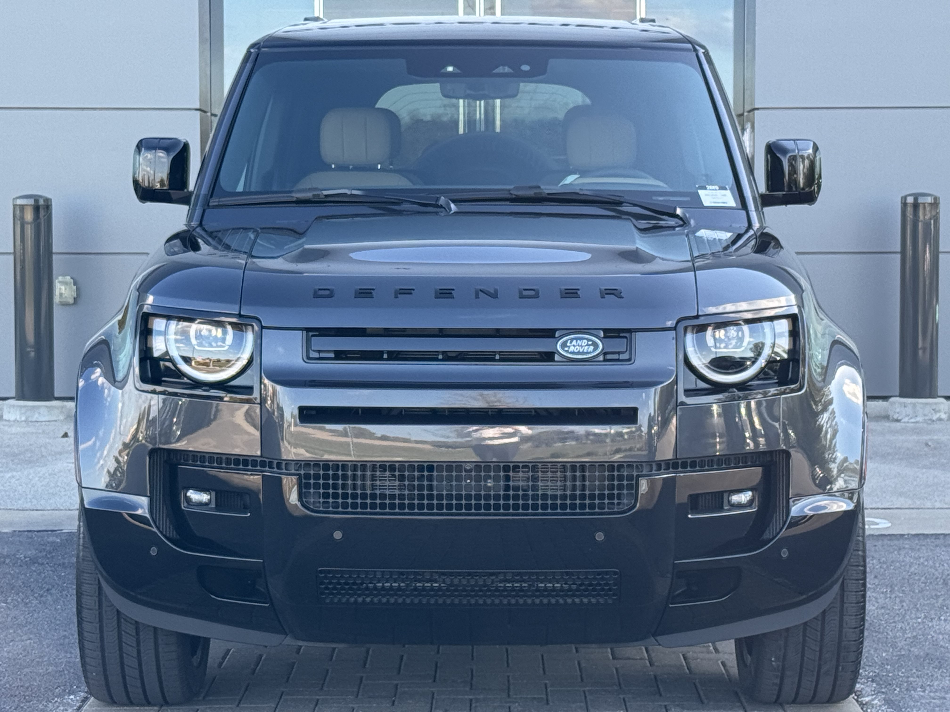 New 2026 Land Rover Defender 130 V8 AWD/4WD image 8