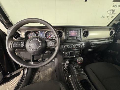 Used 2020 Jeep Wrangler Unlimited Sport AWD/4WD image 7