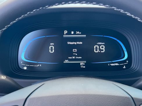 New 2025 Hyundai Venue SEL image 24