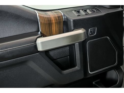 Used 2015 Ford F150 Lariat AWD/4WD image 9