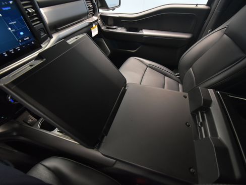 New 2025 Ford F150 Lariat w/ Equipment Group 502A High image 30