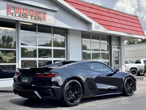 Used 2023 Chevrolet Corvette Z06 w/ Stealth Interior Trim Package image 5