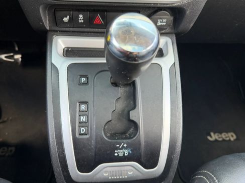 Used 2016 Jeep Compass High Altitude AWD/4WD image 30