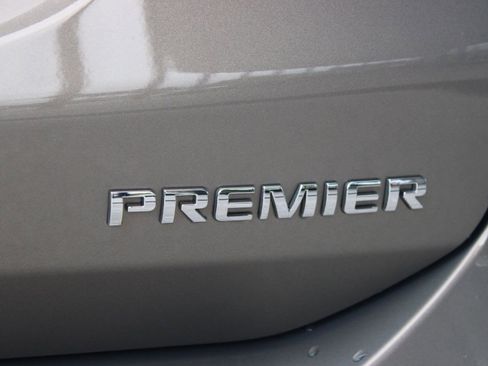 Used 2019 Chevrolet Equinox Premier image 21