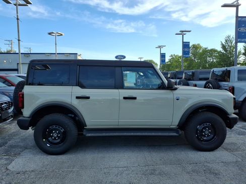 New 2026 Ford Bronco Big Bend AWD/4WD image 2