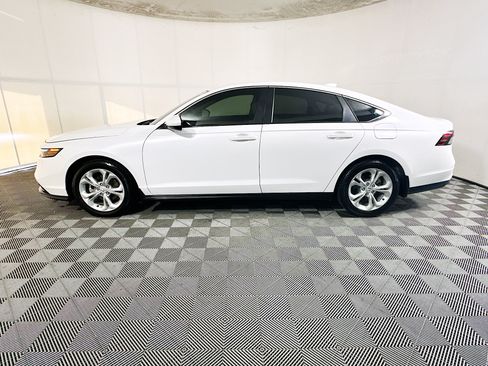 Used 2023 Honda Accord LX image 6
