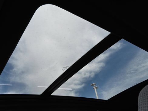 Used 2024 BMW X5 M60i image 26