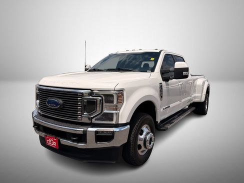 Used 2022 Ford F350 Lariat w/ Lariat Ultimate Package AWD/4WD image 2