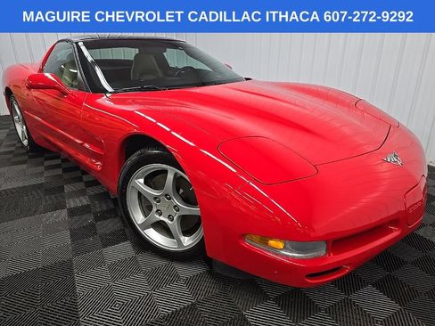 Used 2003 Chevrolet Corvette Coupe w/ Preferred Equipment Group RWD image 4