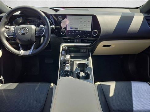 Used 2024 Lexus NX 250 FWD w/ Towing Package (2000 Lbs) image 18