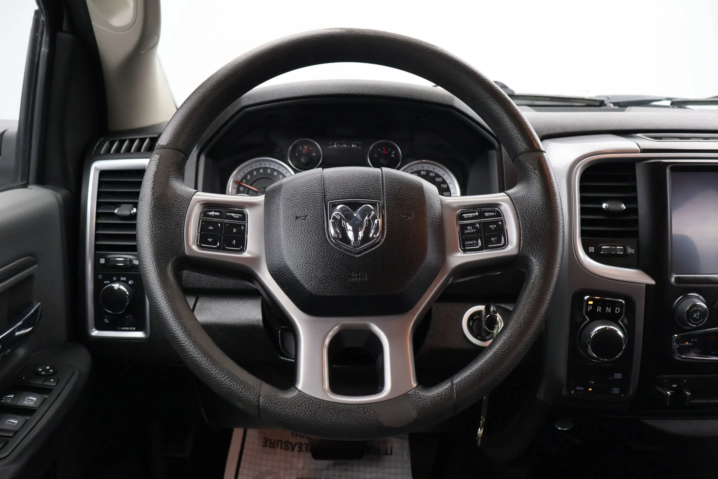 Used 2022 RAM 1500 Classic SLT w/ Electronics Group AWD/4WD image 17