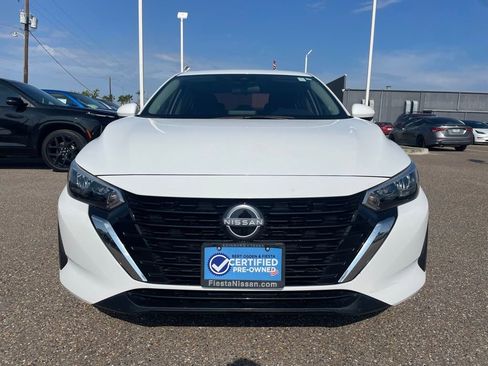 Used 2024 Nissan Sentra SV FWD image 2