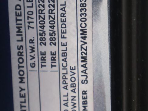 Certified 2021 Bentley Bentayga image 31