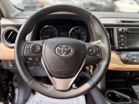 Used 2016 Toyota RAV4 XLE w/ Protection Package AWD/4WD image 17
