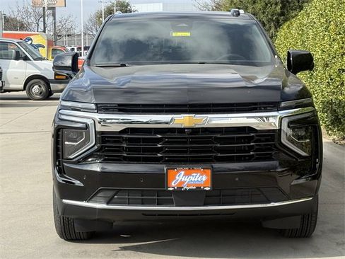 New 2026 Chevrolet Suburban LS image 6