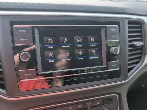 Used 2022 Volkswagen Atlas SE image 14