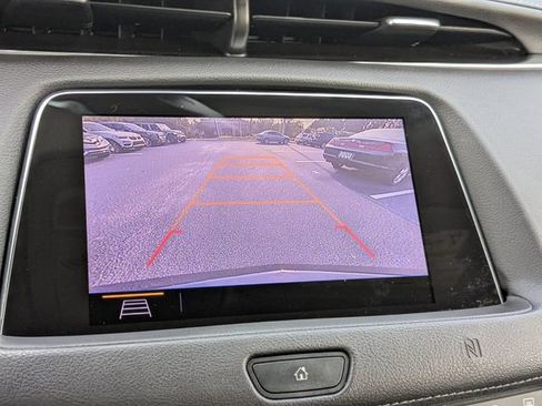 Used 2019 Cadillac XT4 Luxury FWD image 21
